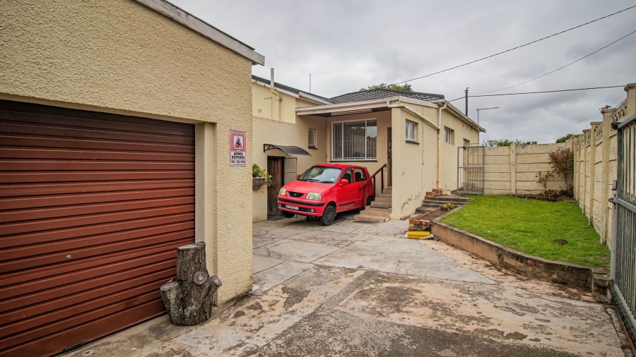 2 Bedroom Property for Sale in Cambridge West Eastern Cape